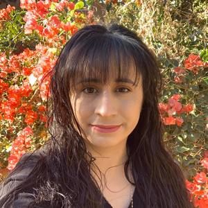 Meet your Posher, Rosana